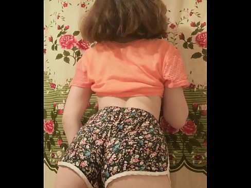 ❤️ Gadis muda seksi menanggalkan celana pendeknya di depan kamera ☑ Pono berkualitas pada kami ️❤